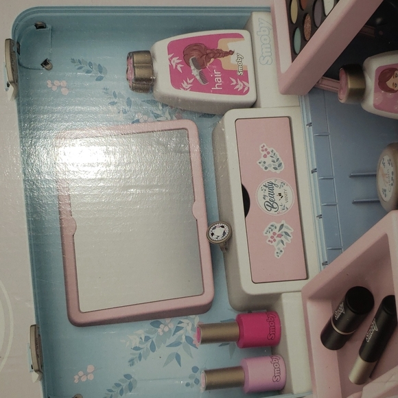 My Beauty Vanity - Picture 7 of 7